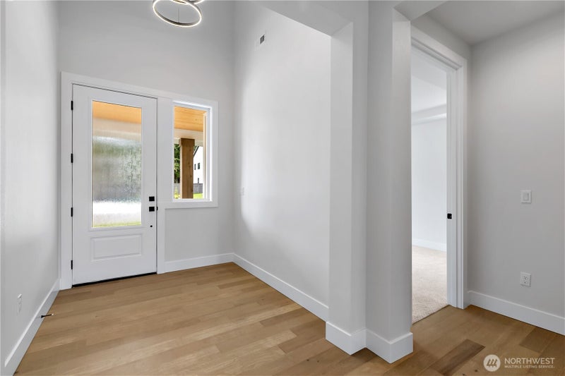 1441 Lockridge Loop E 1
