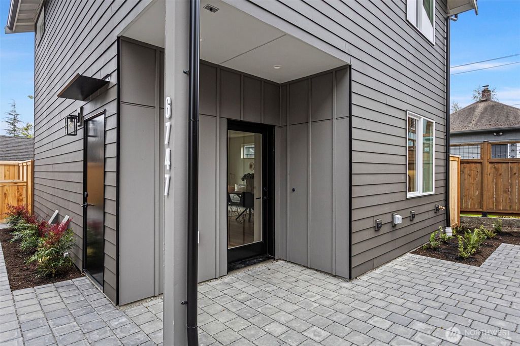Photo of 6747 Earl Avenue NW, Seattle, WA 98117 (MLS # 2513795)