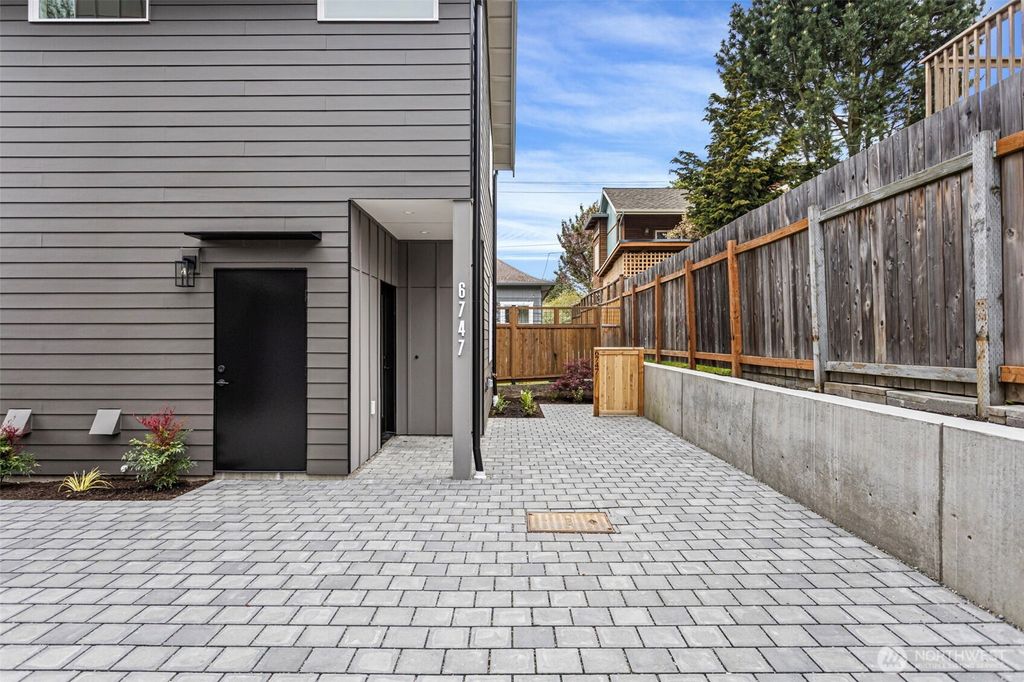 Photo of 6747 Earl Avenue NW, Seattle, WA 98117 (MLS # 2513795)