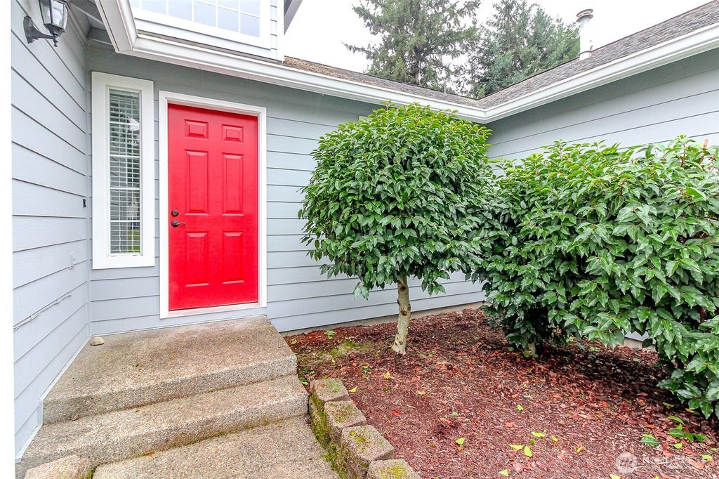 Photo of 3020 E 240th Street Ct E, Spanaway, WA 98387 (MLS # 2488181)