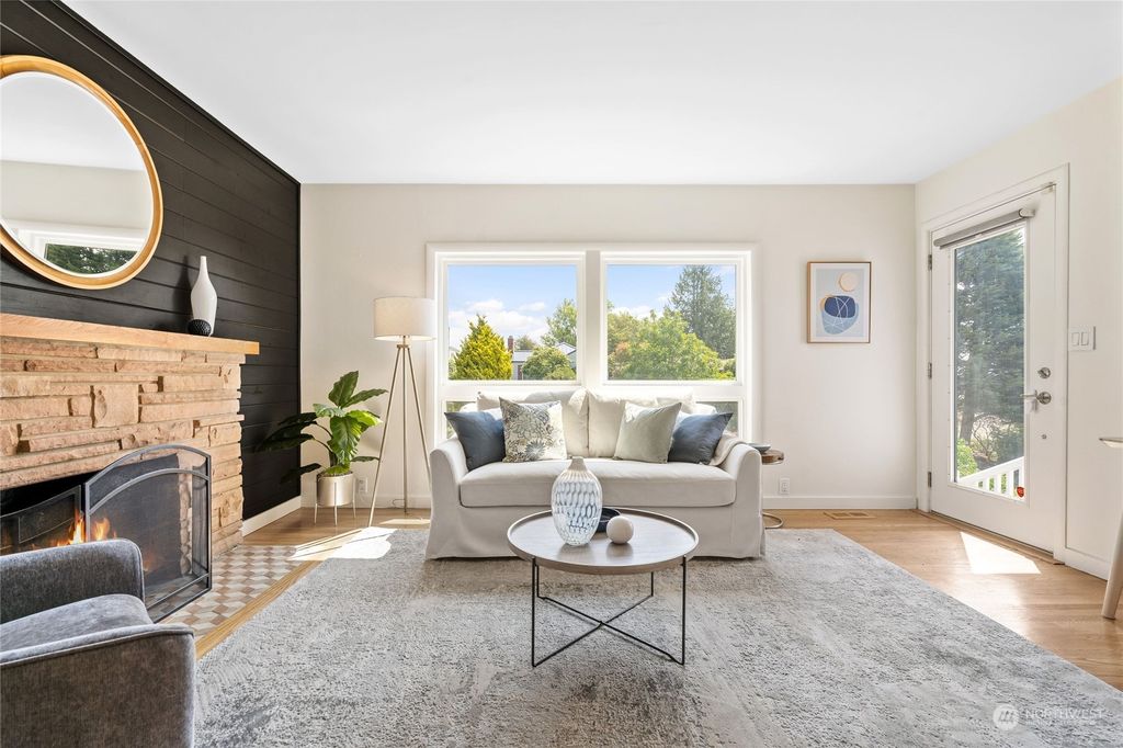 Photo of 4141 40th Avenue SW, Seattle, WA 98116 (MLS # 2271725)