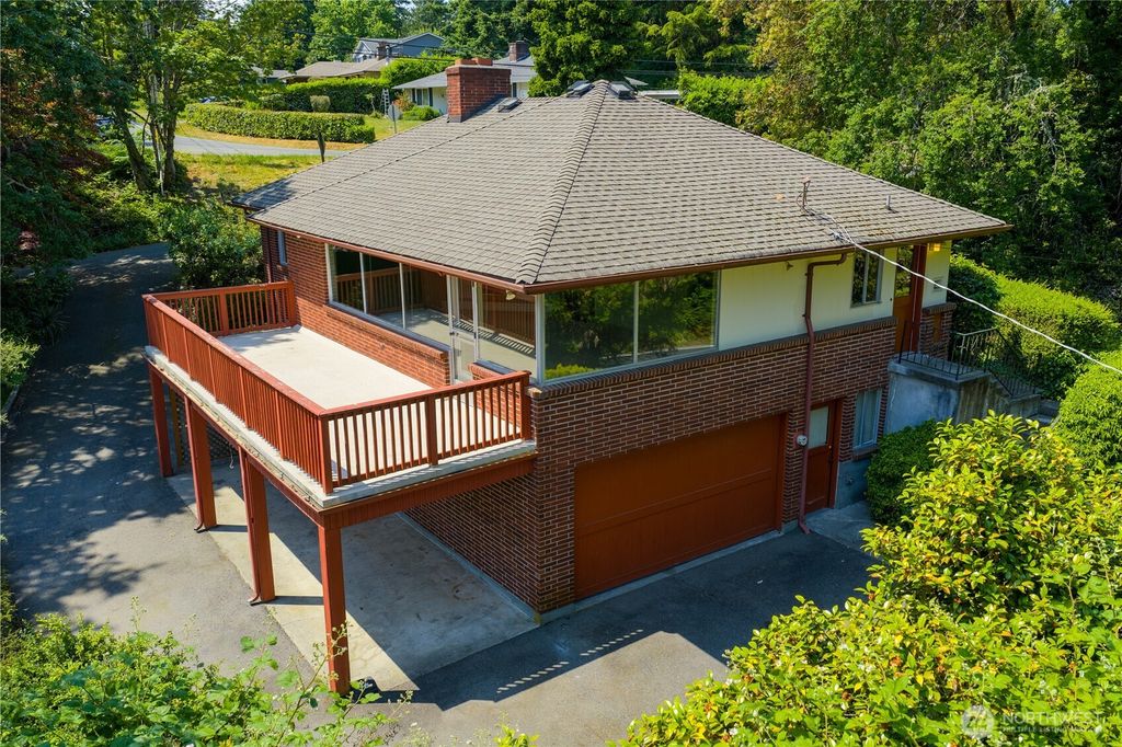 Photo of 17004 16th Avenue SW, Normandy Park, WA 98166 (MLS # 2387799)