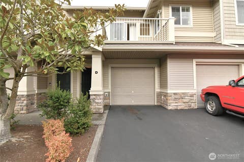 Photo of 6128 Issac Avenue SE #D, Auburn, WA 98092 (MLS # 2560707)