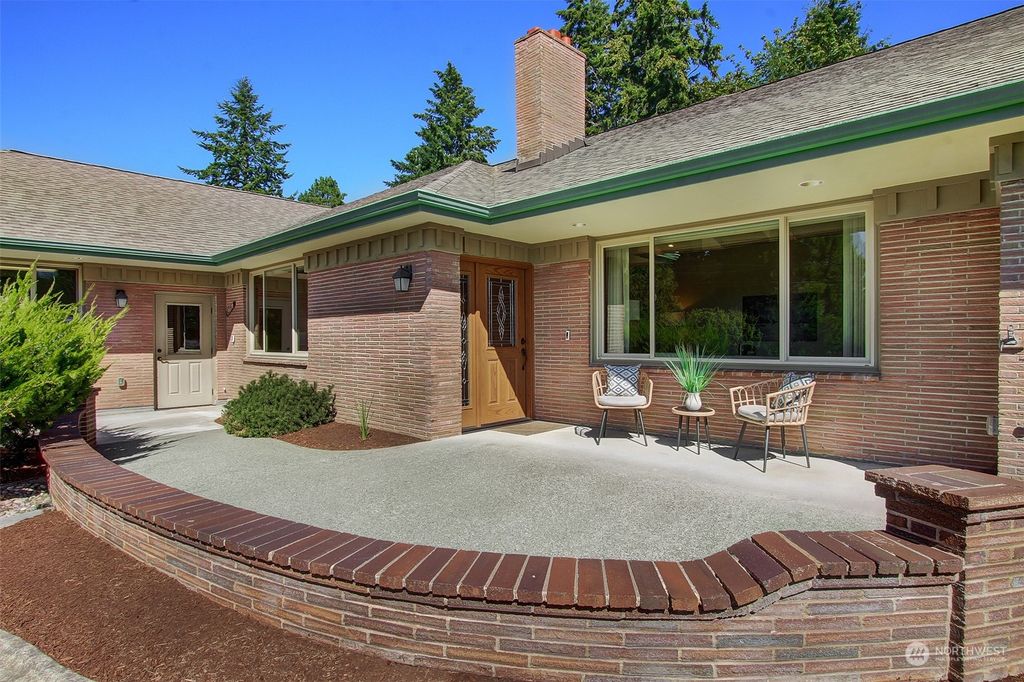 Photo of 19610 Marine View Drive SW, Normandy Park, WA 98166 (MLS # 2273236)