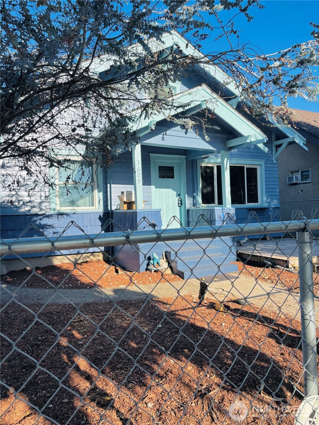 3607 E F Street