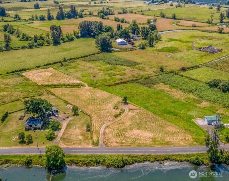 411 W Birnie Slough Road