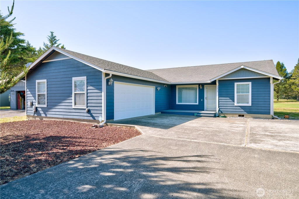 Photo of 1405 314th Place, Ocean Park, WA 98640 (MLS # 2543867)