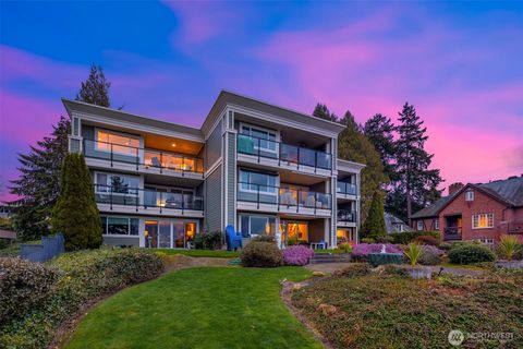 Photo of 6620 Lake Washington Boulevard NE #101, Kirkland, WA 98033 (MLS # 2407906)