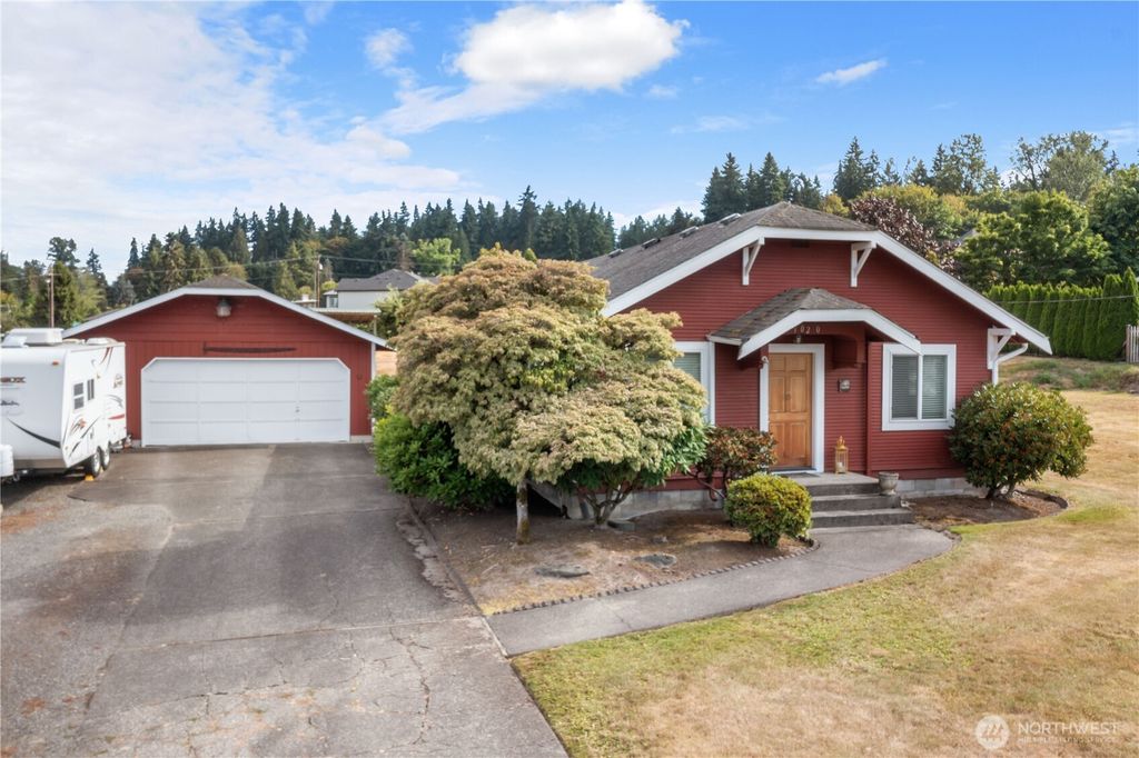 Photo of 1020 S Fruitland, Puyallup, WA 98371 (MLS # 2454294)