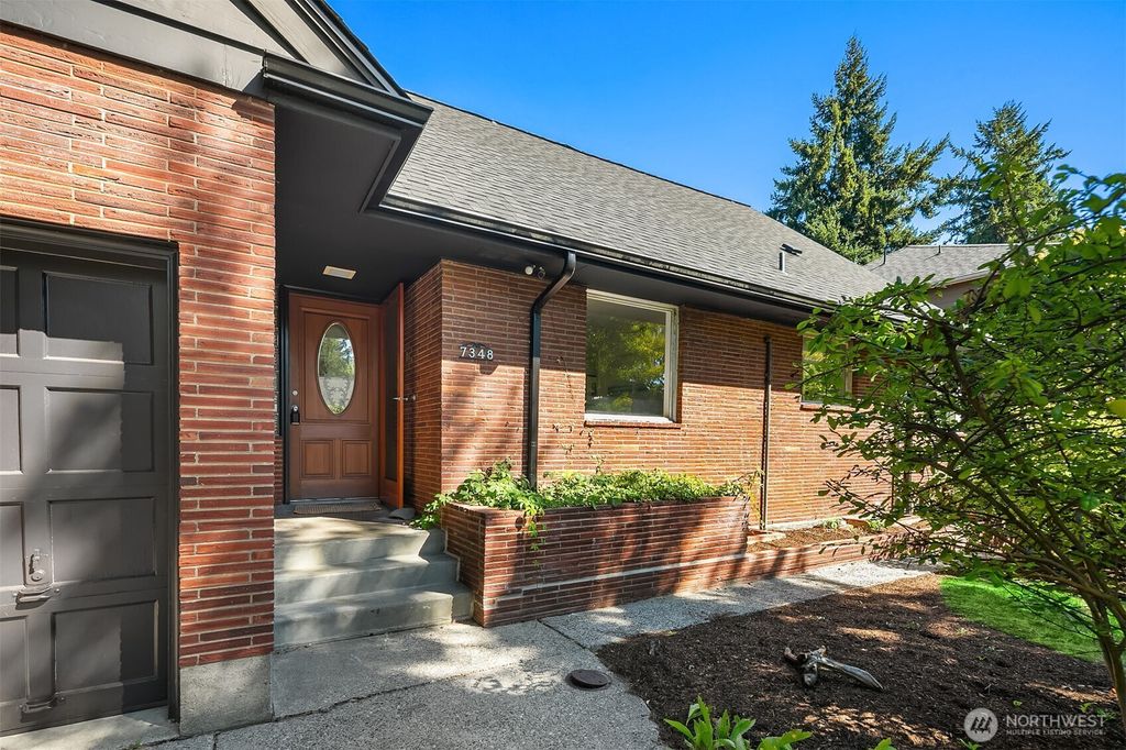 Photo of 7348 55th Avenue NE, Seattle, WA 98115 (MLS # 2514115)