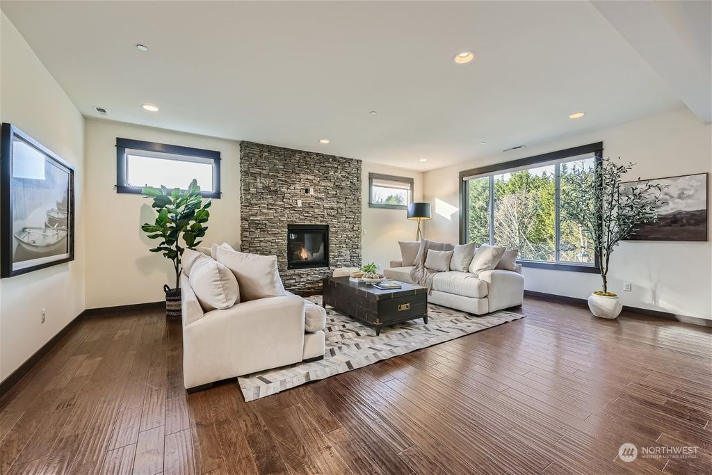 Photo of 10122 NE 147 Street, Bothell, WA 98011 (MLS # 2187087)