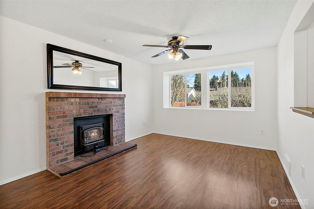 Photo of 1630 S Verde Street S, Tacoma, WA 98405 (MLS # 2463323)