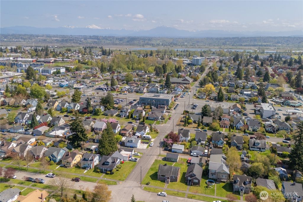 Photo of 1501 Oakes Avenue, Everett, WA 98201 (MLS # 2361334)