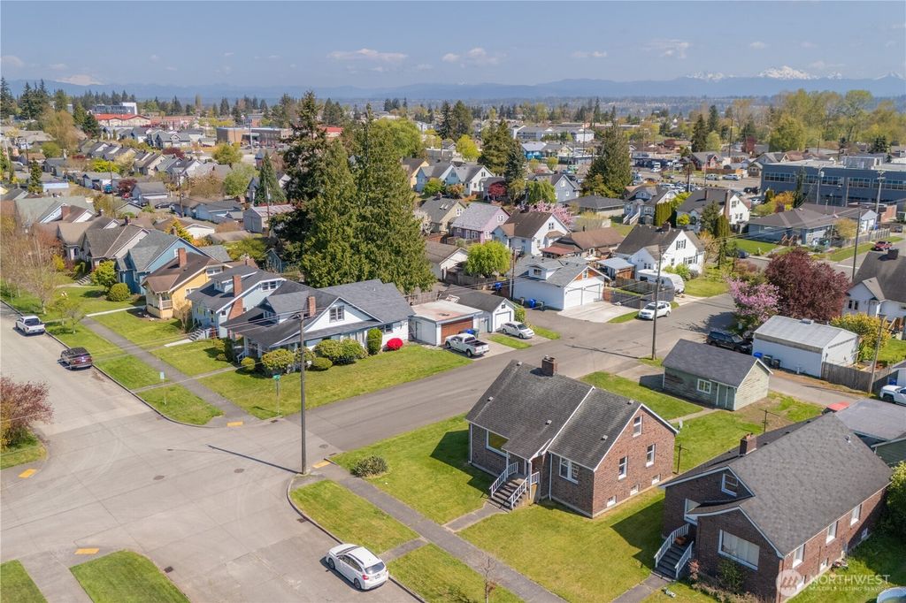 Photo of 1501 Oakes Avenue, Everett, WA 98201 (MLS # 2361334)