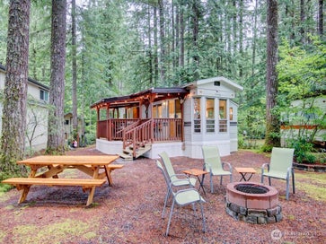 51 Riverside Drive Deming WA 98244
