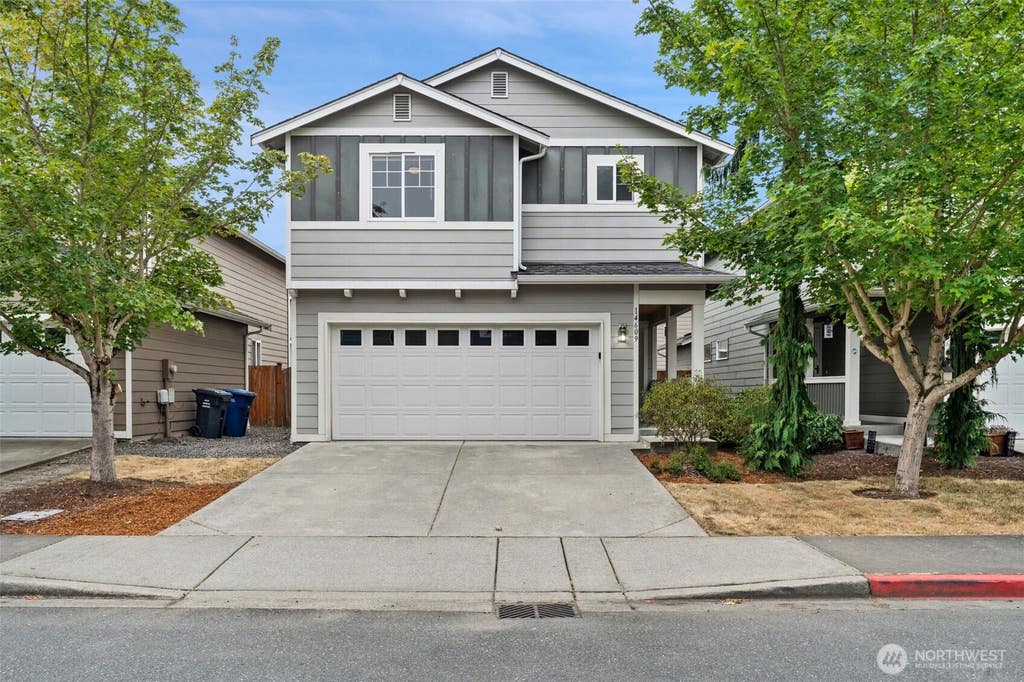 Photo of 14609 46th Avenue NE, Marysville, WA 98271 (MLS # 2573374)