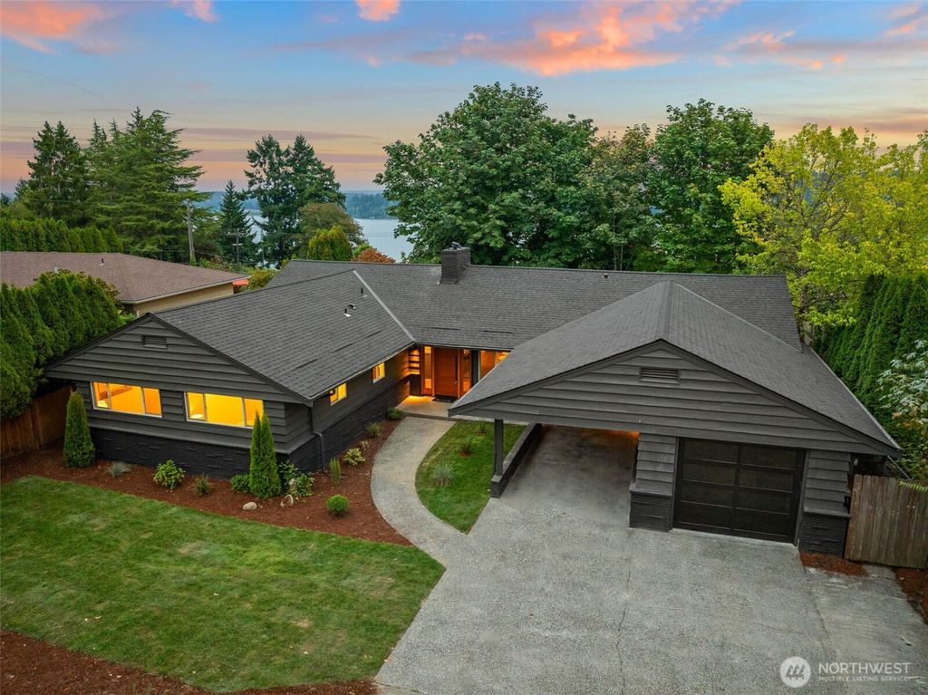 Photo of 15604 37th Avenue NE, Lake Forest Park, WA 98155 (MLS # 2431971)