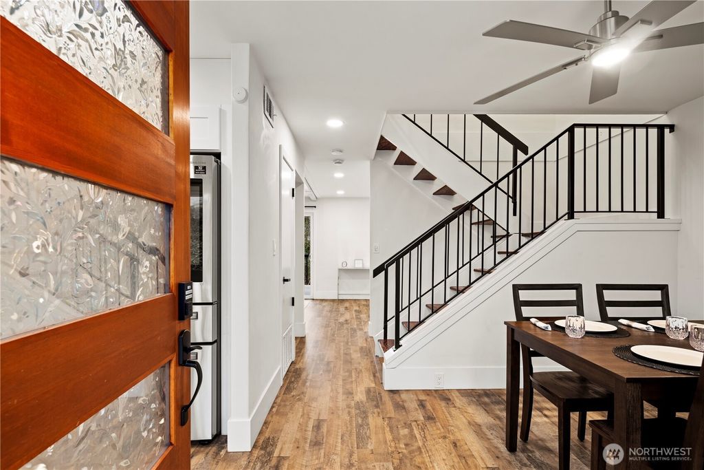 Photo of 15005 123rd Avenue NE, Kirkland, WA 98034 (MLS # 2346934)