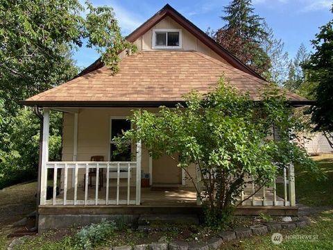 Photo of 161 N Schoolhouse Hill Road, Hoodsport, WA 98548 (MLS # 2372773) Photo of 161 N Schoolhouse Hill Road, Hoodsport, WA 98548 (MLS # 2372773)