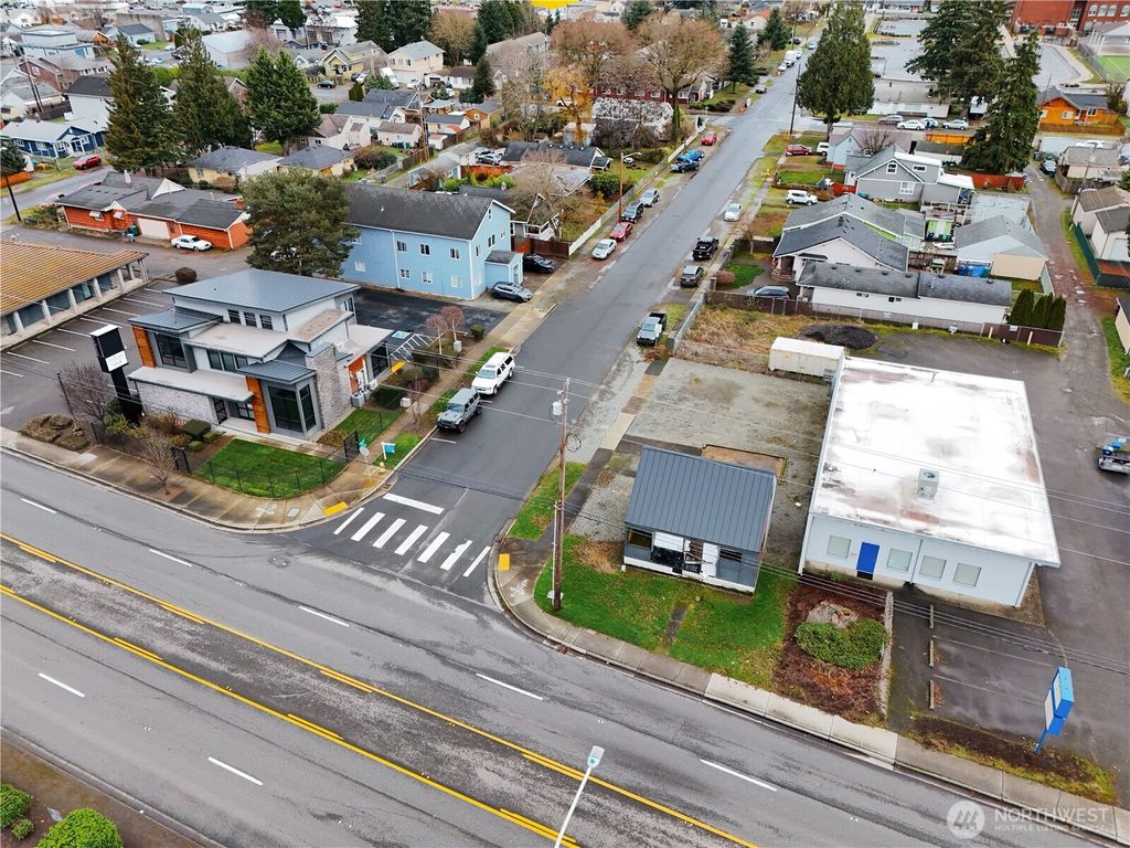 Photo of 1002 A Street SE, Auburn, WA 98002 (MLS # 2464185)