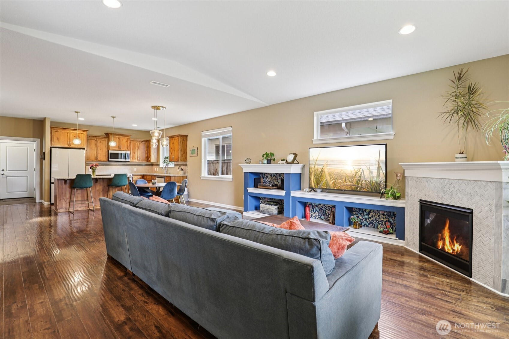 2305 NE 94th Court