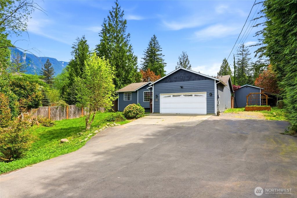 Photo of 44132 Fir Road, Gold Bar, WA 98251 (MLS # 2514116)