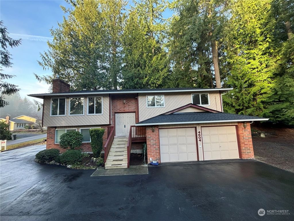 Photo of 4504 94th Drive SE, Snohomish, WA 98290 (MLS # 2178135)