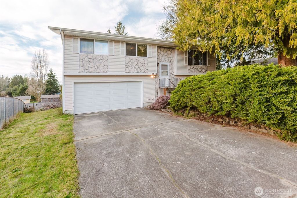 Photo of 6844 NE Helena Court, Bremerton, WA 98311 (MLS # 2477312)