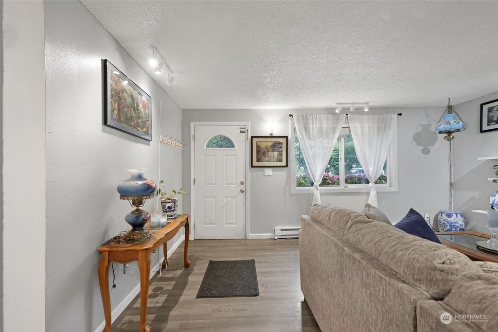 Photo of 8130 71st Place SE, Snohomish, WA 98290 (MLS # 2169450)