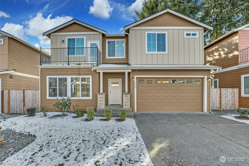 Photo of 112 161st Street SW, Lynnwood, WA 98087 (MLS # 2194213)