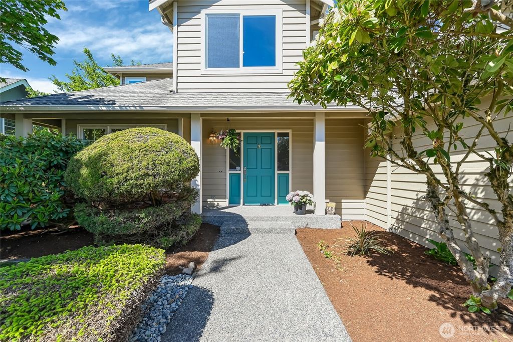 Photo of 6013 118th Avenue SE, Bellevue, WA 98006 (MLS # 2372646)