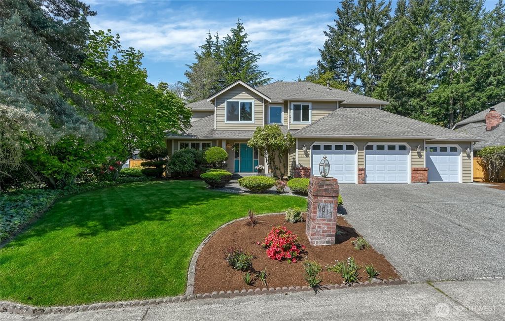 Photo of 6013 118th Avenue SE, Bellevue, WA 98006 (MLS # 2372646)
