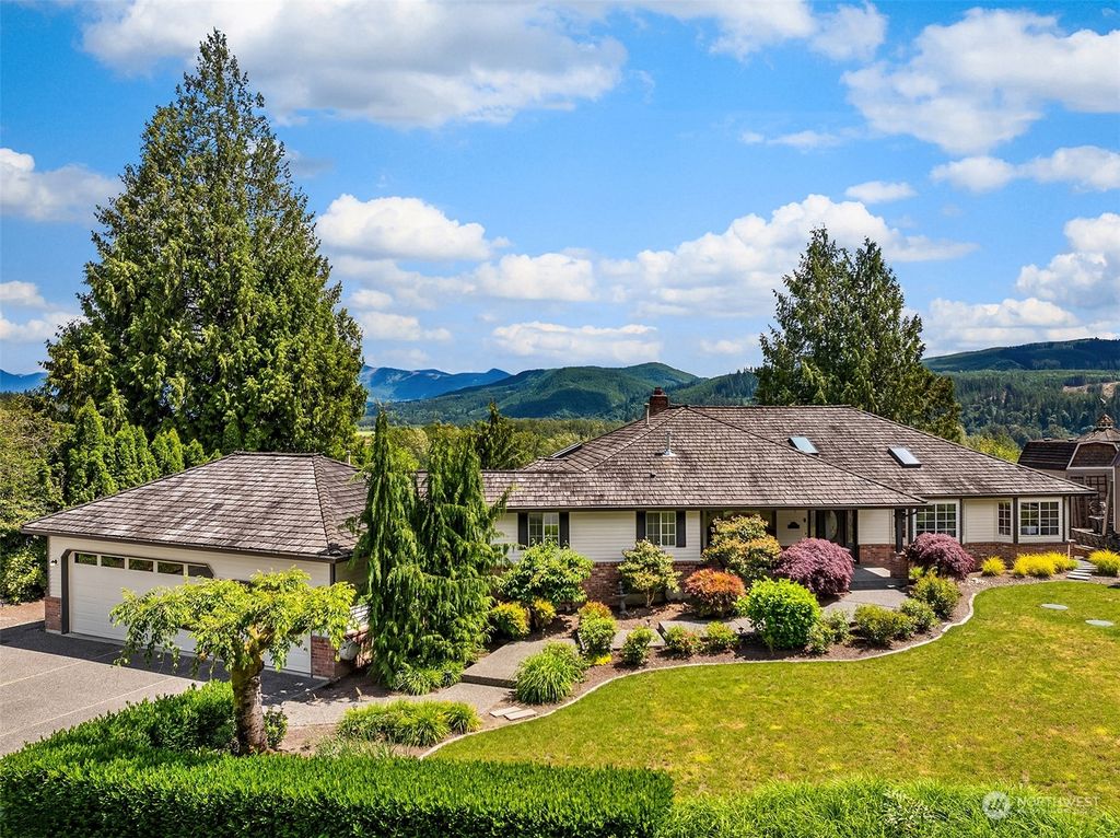 Photo of 125 Rivmont Drive E, Monroe, WA 98272 (MLS # 2233614)