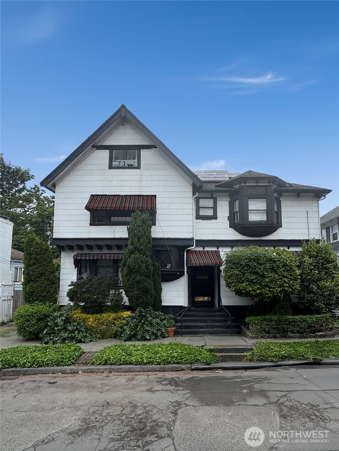 1745 12th Avenue S 1 - 4
