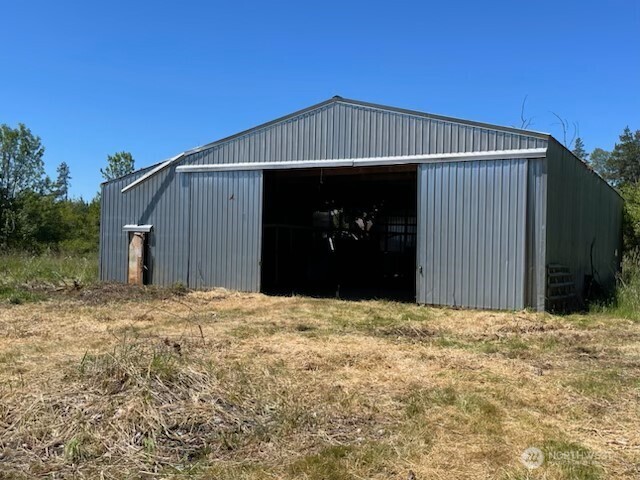 320 Pine Tree Road