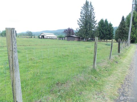 A home in Mossyrock