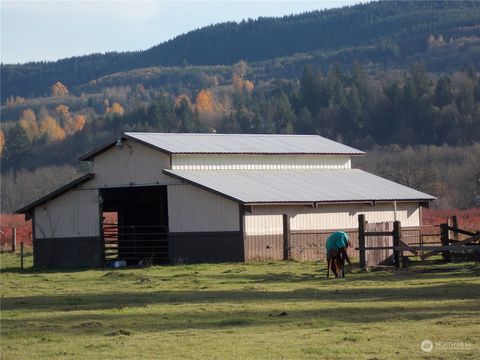 A home in Mossyrock