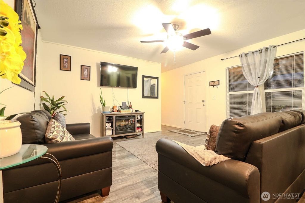 Photo of 203106 E Bowles Road #86, Kennewick, WA 99337 (MLS # 2476940)