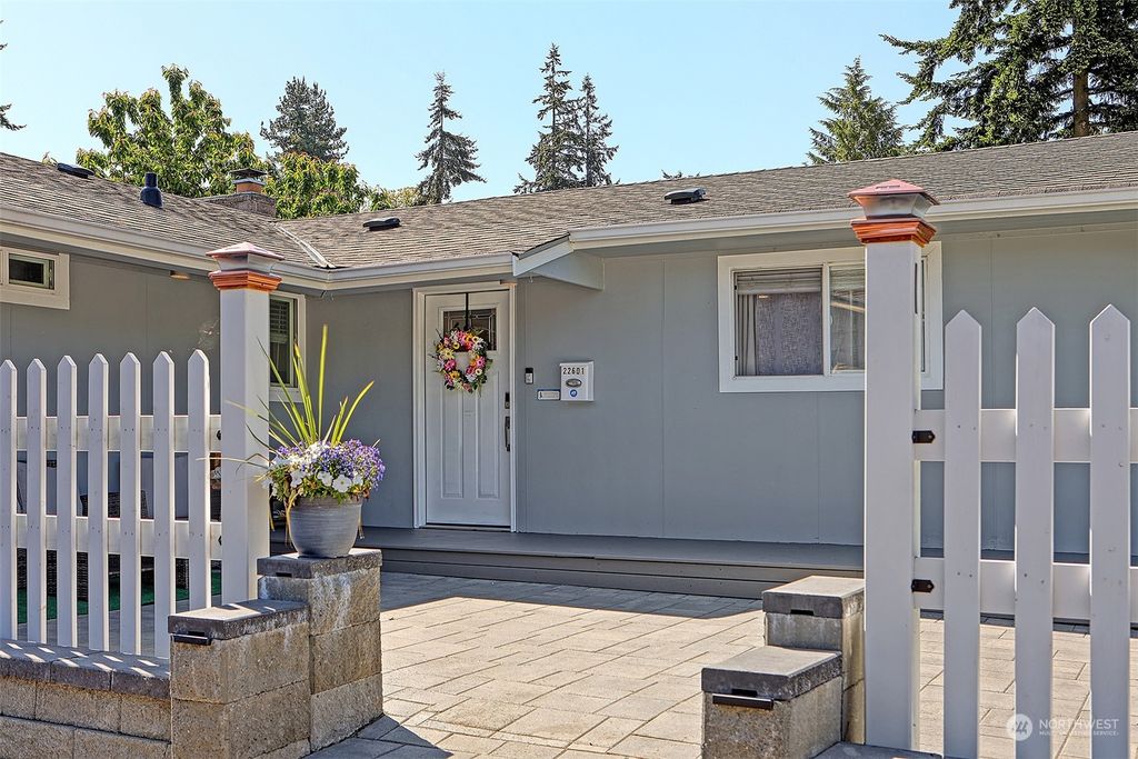 Photo of 22601 60th Avenue W, Mountlake Terrace, WA 98043 (MLS # 2077352)