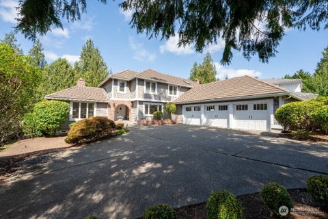 Photo of 14017 205th Avenue NE, Woodinville, WA 98077 (MLS # 2582274)