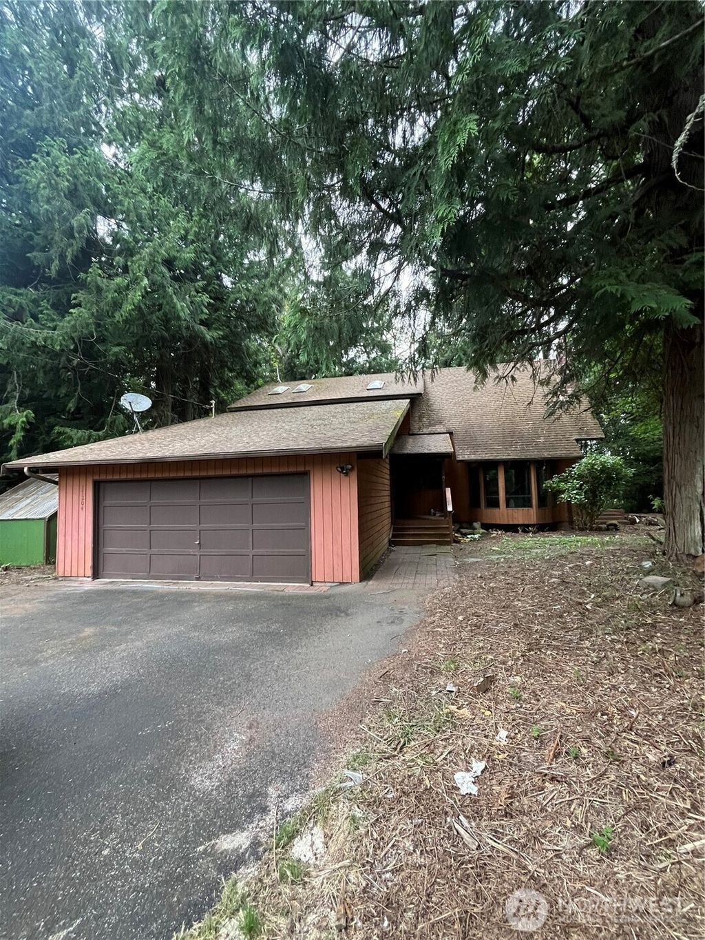 Photo of 17204 SE 194th Avenue, Renton, WA 98058 (MLS # 2388859)