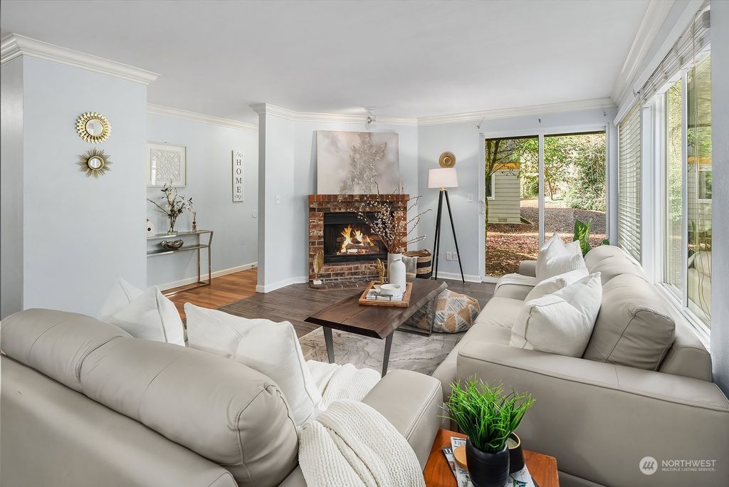 Photo of 10826 NE 148th Lane #H101, Bothell, WA 98011 (MLS # 2206901)