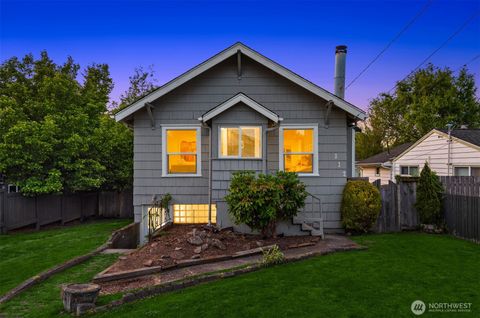 Photo of 312 NW 88th Street, Seattle, WA 98117 (MLS # 2559901)
