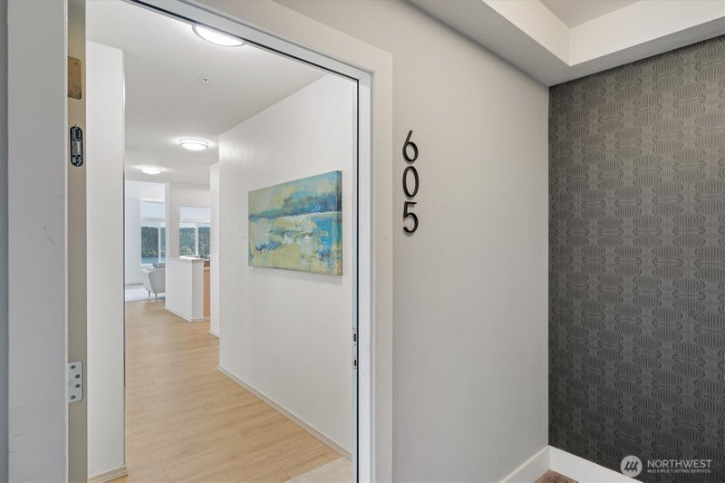 15020 Bothell Way NE 605