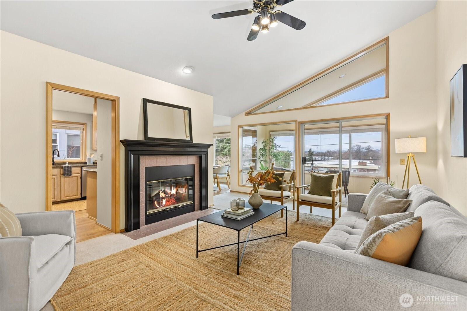 233 3rd Avenue S 305