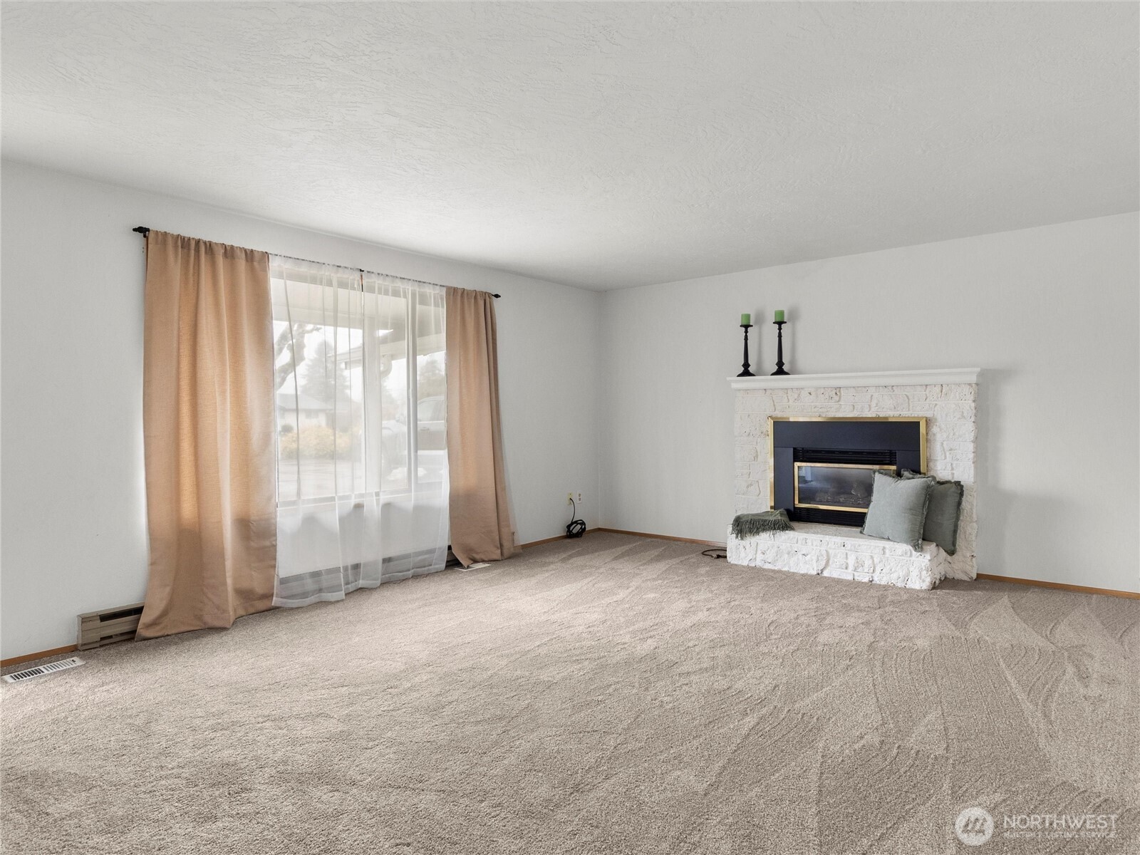 742 Arland Place