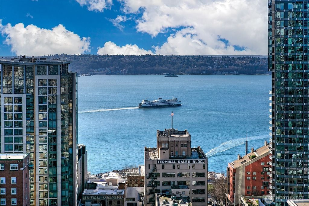 Photo of 1920 4th Avenue #2802, Seattle, WA 98101 (MLS # 2463822)