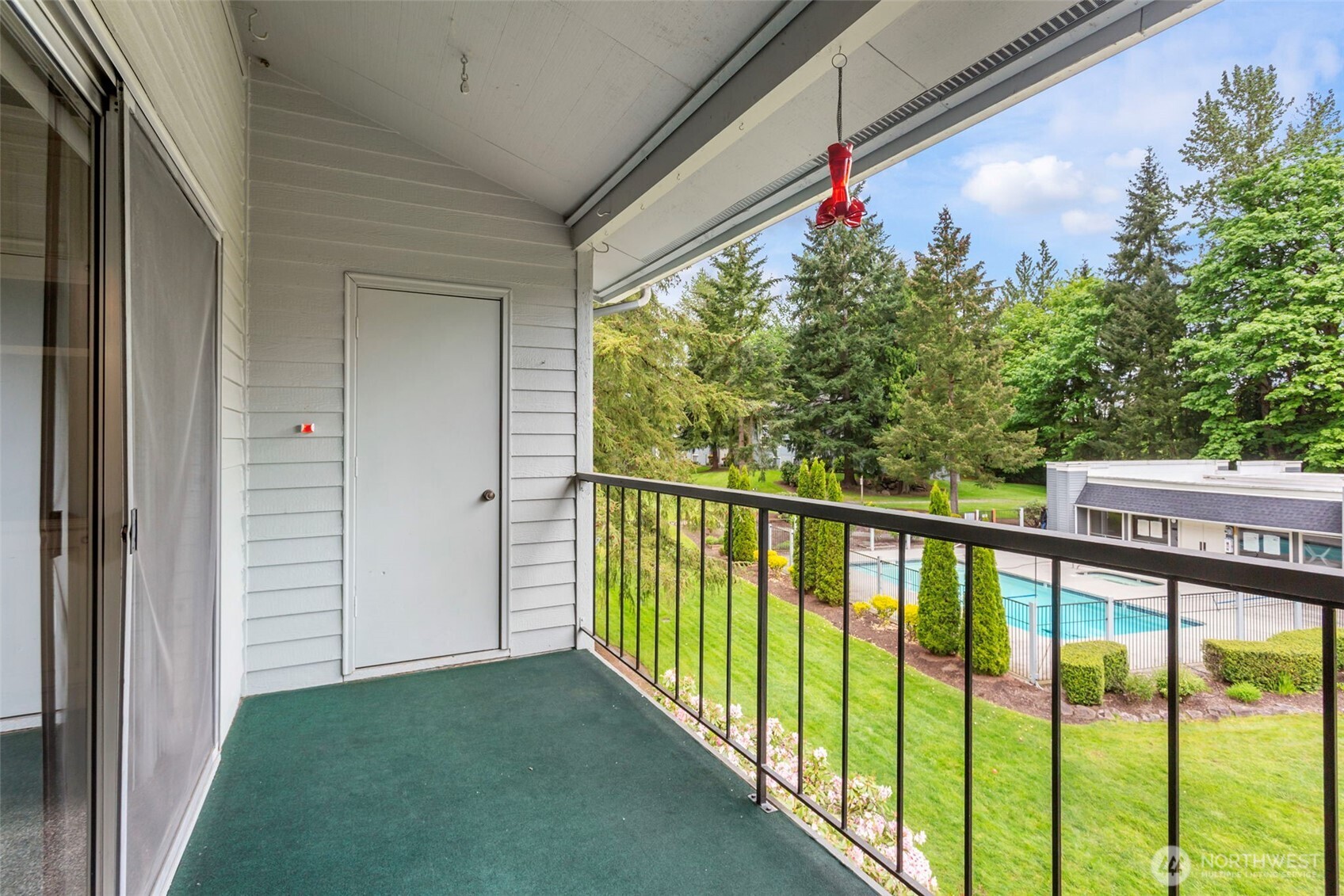 4641 W Lake Sammamish Parkway SE F305