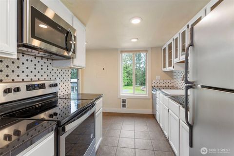 4641 W Lake Sammamish Parkway SE F305 Issaquah WA 98027