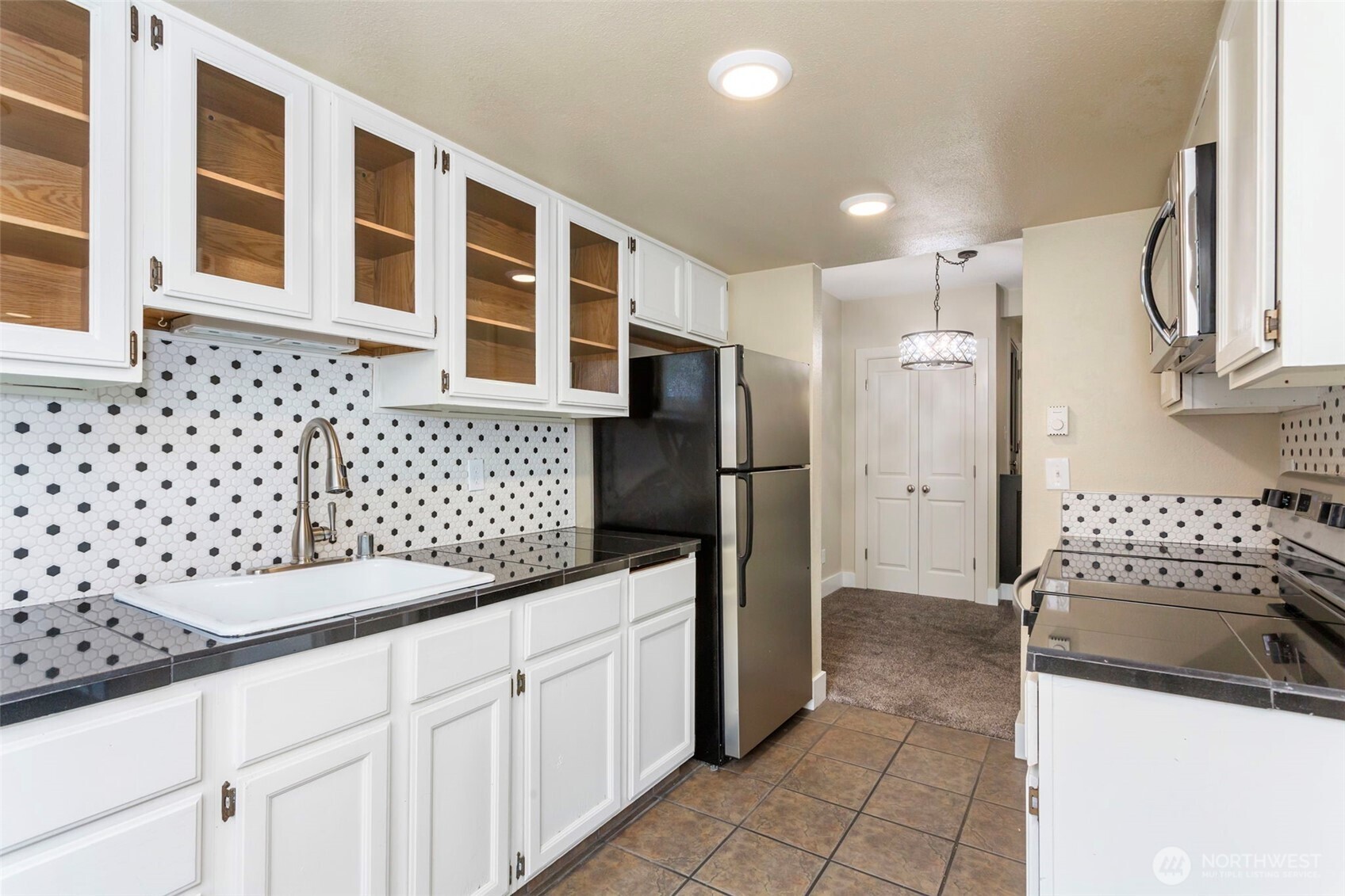 4641 W Lake Sammamish Parkway SE F305